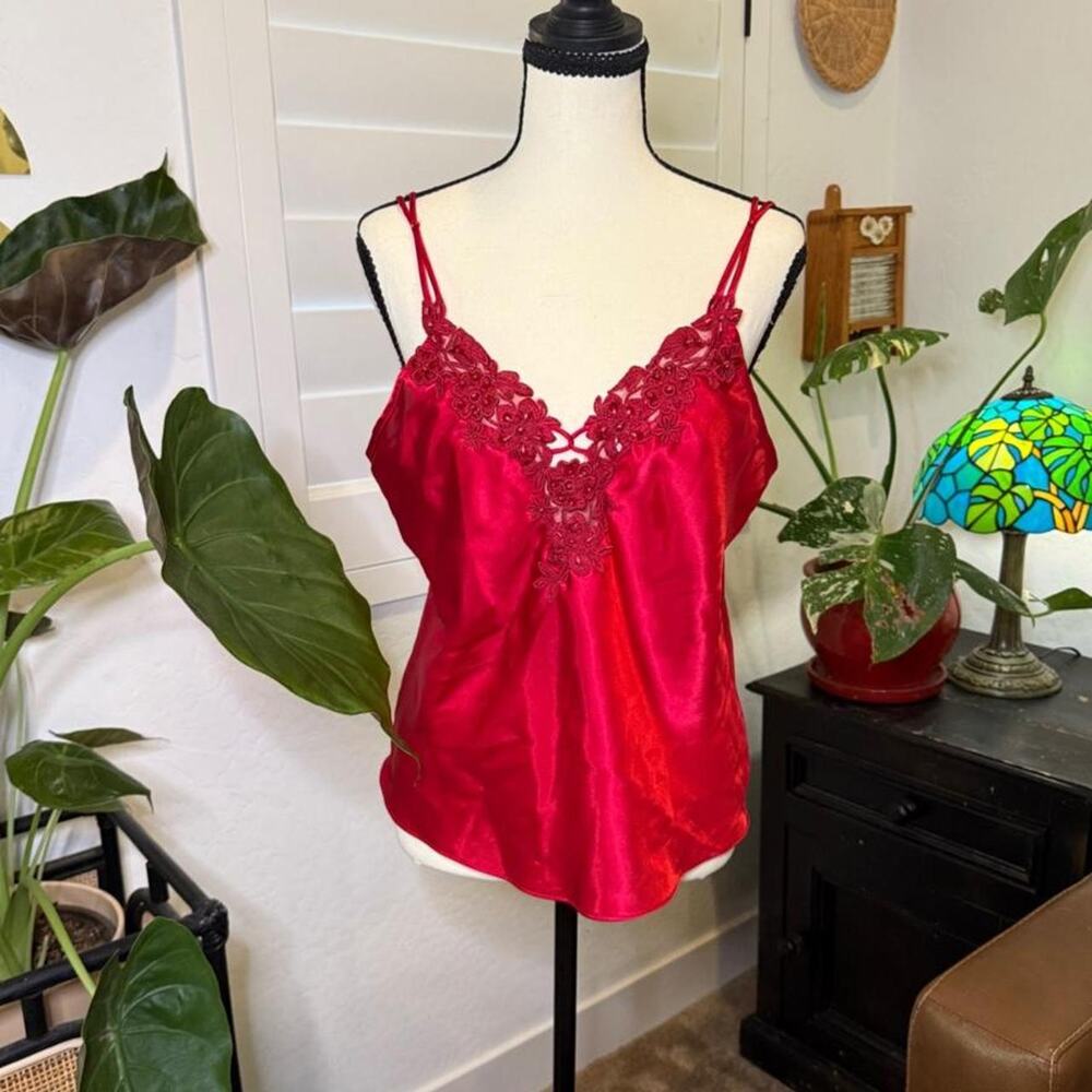 Vintage Y2K Expressions Red Satin Floral Lace Beaded Cami Top Medium